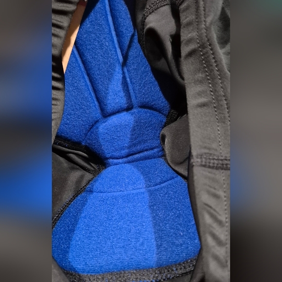 Black Polyester Spandex Garment - Picture 4 of 5